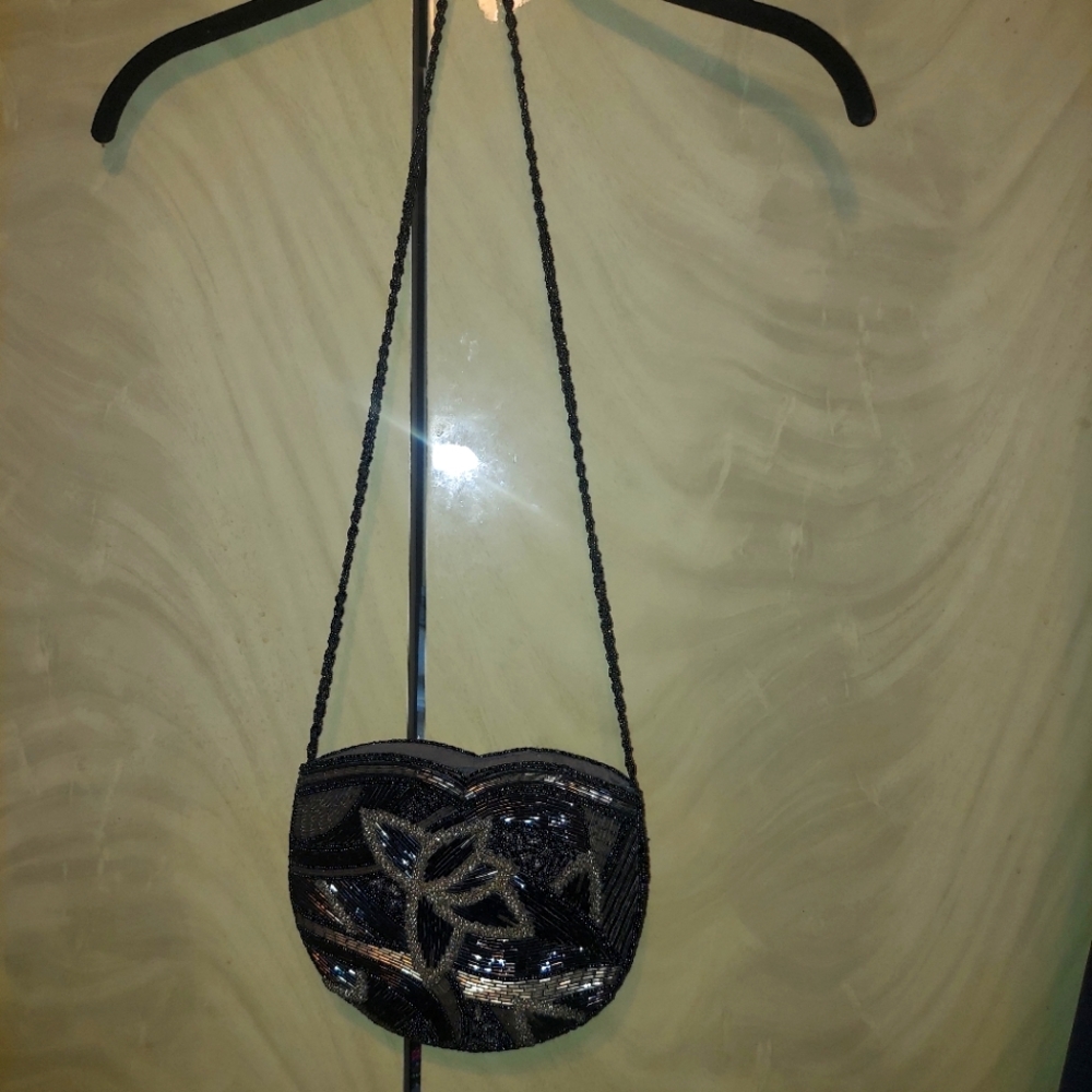 Vintage Black/Gold Beaded Evening Bag with beaded black arm strap